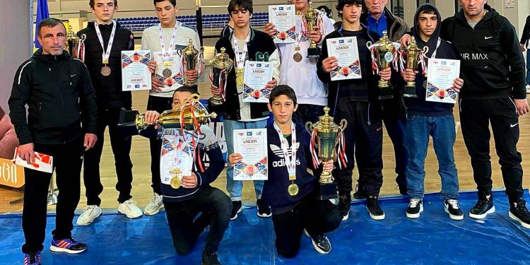 სამი ოქრო, ერთი ვერცხლი და ოთხი ბრინჯაო საერთაშორისო ტურნირიდან