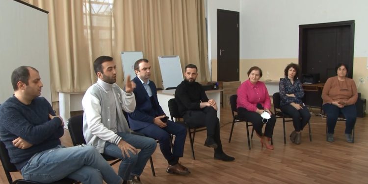 პროგრამის “დაიწყე და განავითარე შენი ბიზნესი ‘’ შუალედური ღონისძიება კოლეჯ “ჰორიზონტში”