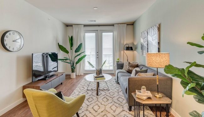 რა უნდა გავითვალისწინოთ უძრავი ქონების შეძენისას? – იურისტების რჩევები