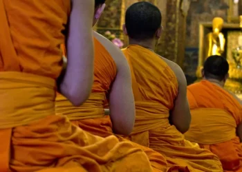რატომ დარჩა ტაილანდში ბუდისტური ტაძარი ბერების გარეშე