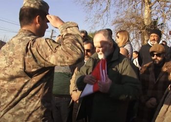 გმირულად დაღუპული ჯამბულათ ხოფერია სამხედრო პატივით დაკრძალეს