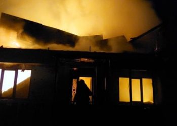 ხაშურში საცხოვრებელი სახლი დაიწვა