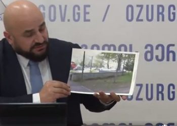 ავთანდილ თალაკვაძემ სხდომაზე ,ოზურგეთში ვანდალიზმის გახშირებულ ფაქტებზე ისაუბრა