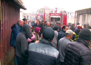 ოზურგეთში ავეჯის საამქრომ ხანძრის შედეგად დიდი ზარალი განიცადა