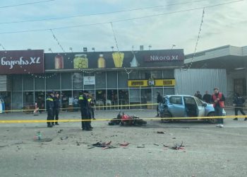 თბილისში ავტომობილი მოტოციკლეტს შეეჯახა – არიან დაშავებულები