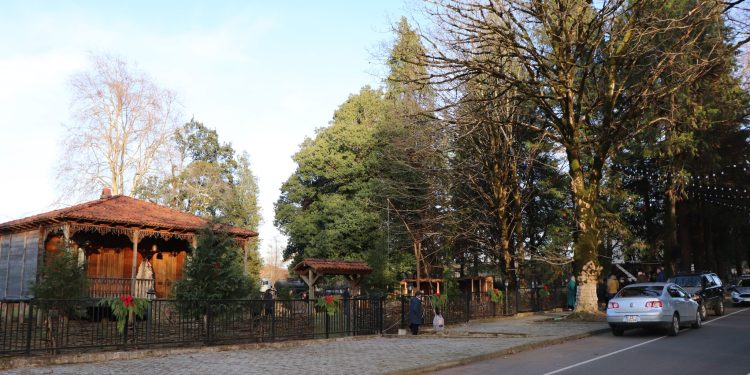 ოზურგეთში, სოფელ შემოქმედში კალანდისთვის მზადება მიმდინარეობს