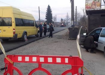 დვაბზუში მამაკაცს მიკროავტობუსმა ფეხზე გადაუარა