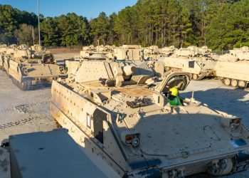 აშშ-მა უკრაინას Bradley-ს 60 ქვეითთა საბრძოლო მანქანა გაუგზავნა