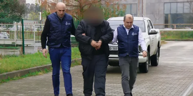 სპეციალურმა საგამოძიებო სამსახურმა დაცვის პოლიციის დეპარტამენტის იმერეთი-გურიის და კახეთის სამმართველოს თანამშრომლები დააკავა