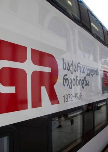 მატარებელი სენაკის რკინიგზის სადგურიდან გადაადგილებას ვერ ახერხებს