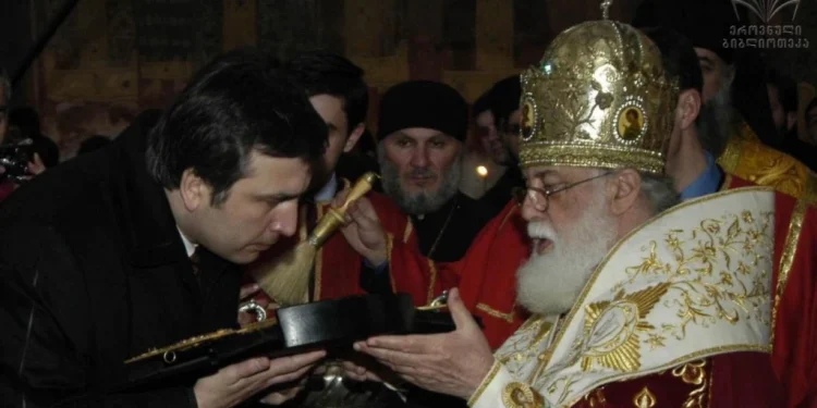 სააკაშვილი პატრიარქის წერილზე: მინდა ვუპასუხო მათ, ვინც “სულიერი რეალობა” ციხეს დაუკავშირა