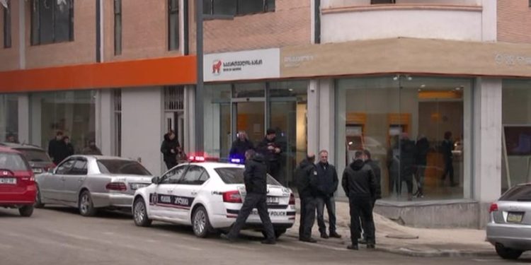 გურჯაანში “საქართველოს ბანკში” შეღწევა სცადეს