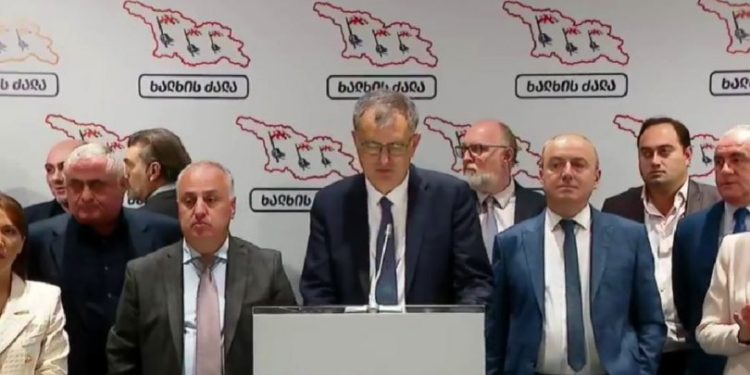 ხალხის ძალა-“თუ პატრონები სააკაშვილს ვერ გაათავისუფლებენ, რჩება მისი მოშორების გეგმა”