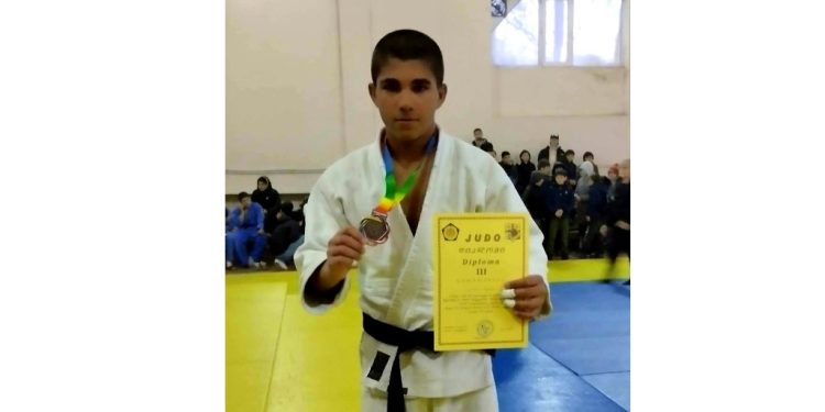 ოზურგეთელი მოჭიდავის ბრინჯაოს მედალი საერთაშორისო ტურნირიდან