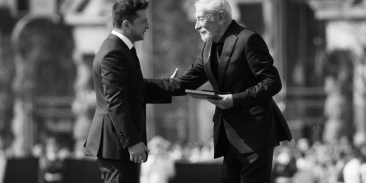 “ვახტანგ კიკაბიძე – დიდებული ერის დიდებული ადამიანი” – ზელენსკის სამძიმარი