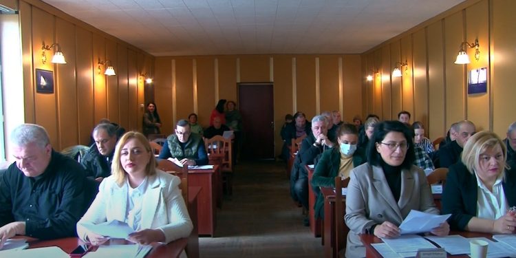 რა საკითხები განიხილეს ოზურგეთის საკრებულოს სხდომაზე