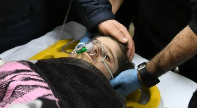 მაშველებმა თურქეთში ნანგრევებიდან 3 ცოცხალი ადამიანი, მათ შორის 14 წლის ბავშვი ამოიყვანეს