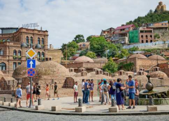რაში ხარჯავენ ყველაზე მეტ ფულს ვიზიტორები საქართველოში