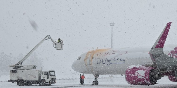 უამინდობის გამო Wizz Air-ის ​ქუთაისიდან ბერლინის რეისი 87 მგზავრის გარეშე გაფრინდა