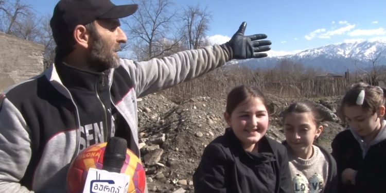 სოფელ დვაბზუს მოსახლეობა სტადიონის გაკეთებას ითხოვს