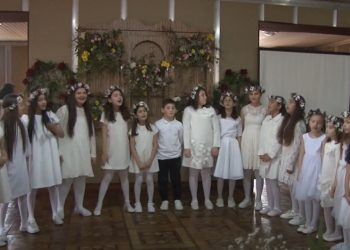 დედის დღე – “არტ ჯუნიორის” კონცერტი