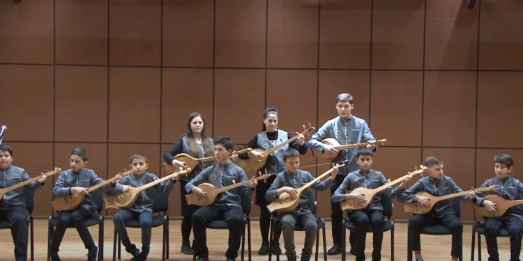 “ვუმღერით თანატოლებს” – კონცერტი ოზურგეთის ფოლკლორის ცენტრში