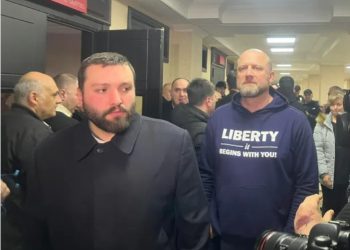 ზურაბ ჯაფარიძე და ნიკა მოსიაშვილი ადმინისტრაციული პატიმრობიდან გაათავისუფლეს