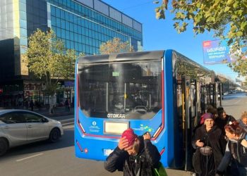 ქუთაისში უბილეთო მგზავრს კონტროლიორმა უკბინა