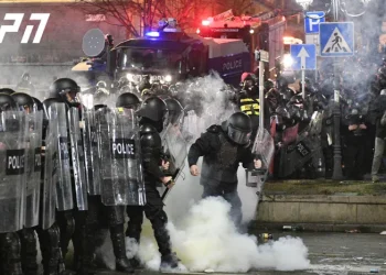 სპეცრაზმი რუსთაველის გამზირზე დაბრუნებული აქციის მონაწილეების დაშლას კიდევ ერთხელ ცდილობს