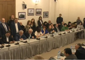 პარლამენტის ორმა კომიტეტმა ე.წ. აგენტების შესახებ კანონპროექტებს მხარი დაუჭირა