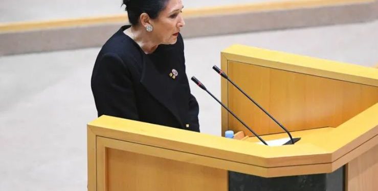 “არ შემიძლია არ გკითხოთ, სად დგახართ და რატომ? რატომ ჩამოშორდით ხალხის ნებას”-პრეზიდენტი “ოცნებას”