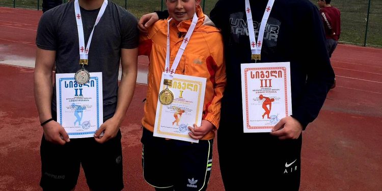 ორი ოქრო, ორი ვერცხლი და ოთხი ბრინჯაო ოზურგეთელი მძლეოსნებისგან