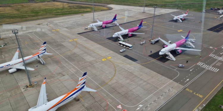 ბათუმში უამინდობის გამო, რეისებს ქუთაისის აეროპორტი იღებს