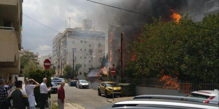 კვიპროსზე რუსეთის კულტურის ცენტრში ხანძარია, სავარაუდოდ შენობას მოლოტოვი ესროლეს