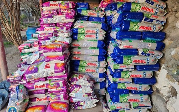 (+ვიდეო)იაფფასიანი სარეცხი ფხვნილების დაფასოებისა და ბრენდირებული ნიშნის გამოყენების ფაქტზე სამი პირია დაკავებული