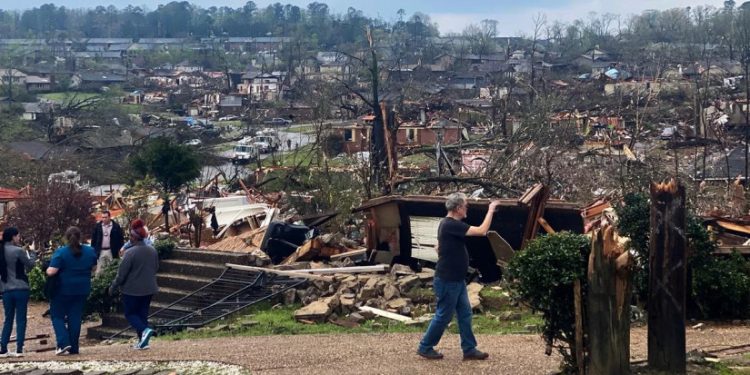 აშშ-ში ტორნადოების შედეგად 32 ადამიანი დაიღუპა