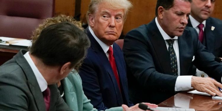 ტრამპს 136-წლიანი პატიმრობა ემუქრება-მას ბრალი 34 ეპიზოდზე ედება