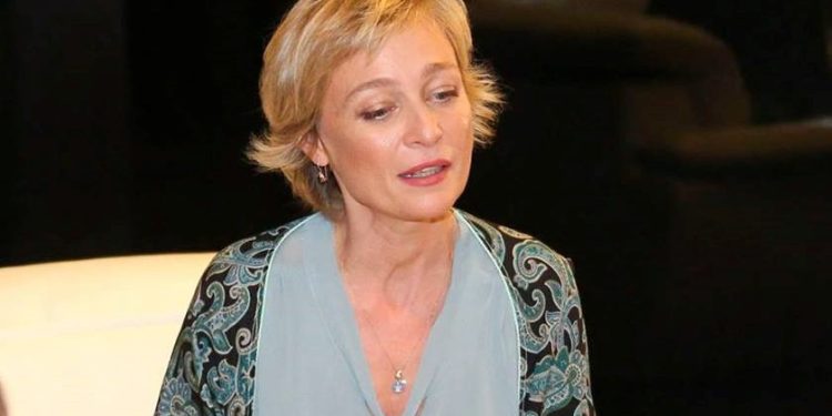 „დედამ საავადმყოფოებში რომ ვერ მიპოვა, მორგებში მეძებდა” – რას იხსენებს მაკა ჩიჩუა