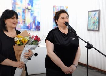 ოზურგეთის სახვითი ხელოვნების ცენტრში ხათუნა ბებურიშვილის ნამუშევრების გამოფენა გაიმართა