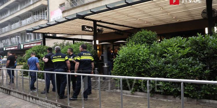 სროლა თბილისის ერთ-ერთ კაფეში – დაჭრილია ერთი პირი