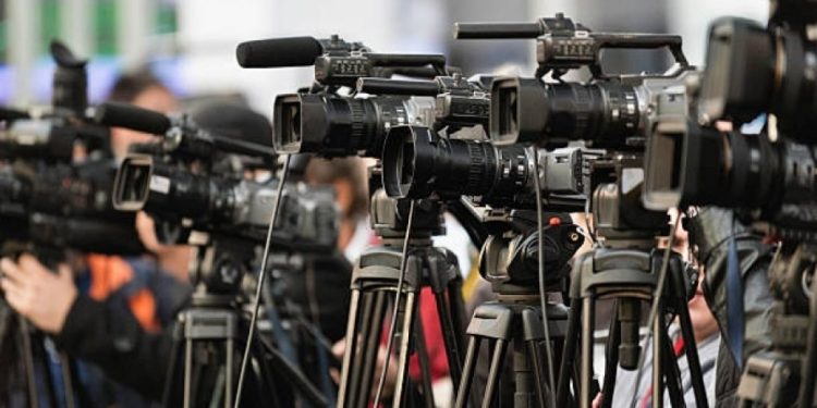 ქარტია: მედიის წარმომადგენლებისთვის საჯარო ინფორმაციის მიღება ფაქტობრივად შეუძლებელია