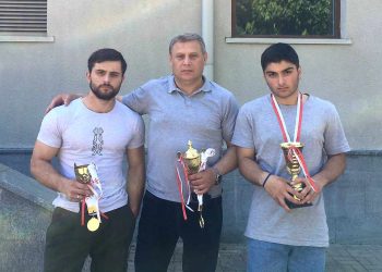 ოზურგეთელმა მკლავჭიდელებმა ევროპის ჩემპიონატის საგზური მოიპოვეს