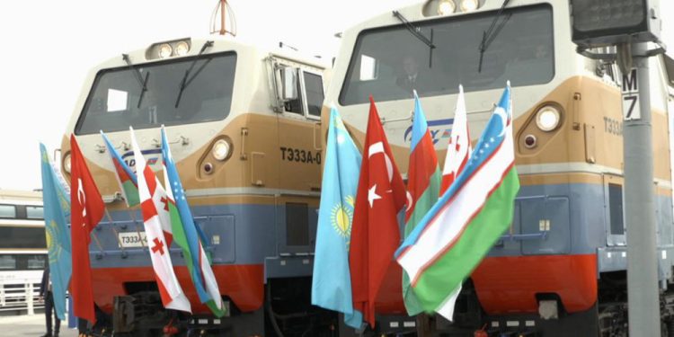 რატომ იხურება ბაქო-თბილისი-ყარსის რკინიგზა