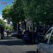 თბილისში ცეცხლსასროლი იარაღიდან მამაკაცი დაჭრეს – გაქცევის დროს მანქანა ავტობუსს დაეჯახა