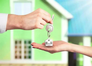 რა უფლებები აქვთ უძრავი ქონების გამქირავებელსა და დამქირავებელს