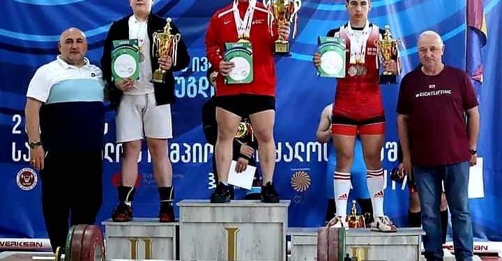 ოზურგეთელმა ძალოსანმა საქართველოს პირველობაში სამი მედალი მოიპოვა