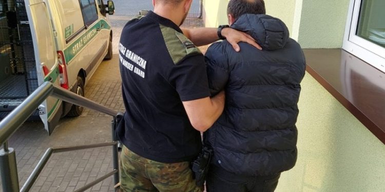 პოლონეთში 4 ქართველი დააკავეს