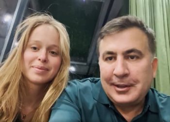 ლიზა იასკომ განაცხადა, რომ მისი ახალშეძენილი შვილის მამა მიხეილ სააკაშვილია