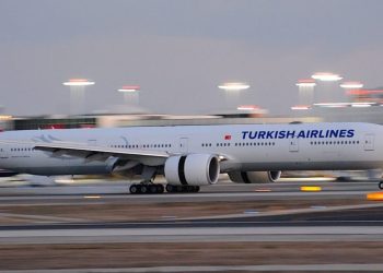 სტამბოლი-ნიუ იორკის რეისზე ავარიული დაშვებისას 11 წლის ბავშვი დაიღუპა