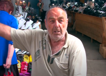 ”ისეთი დღე არ არის, ადამიანი არ დაკბინოს ძაღლმა” – ოზურგეთის ბაზარში უპატრონო ძაღლების პრობლემის მოგვარებას ითხოვენ